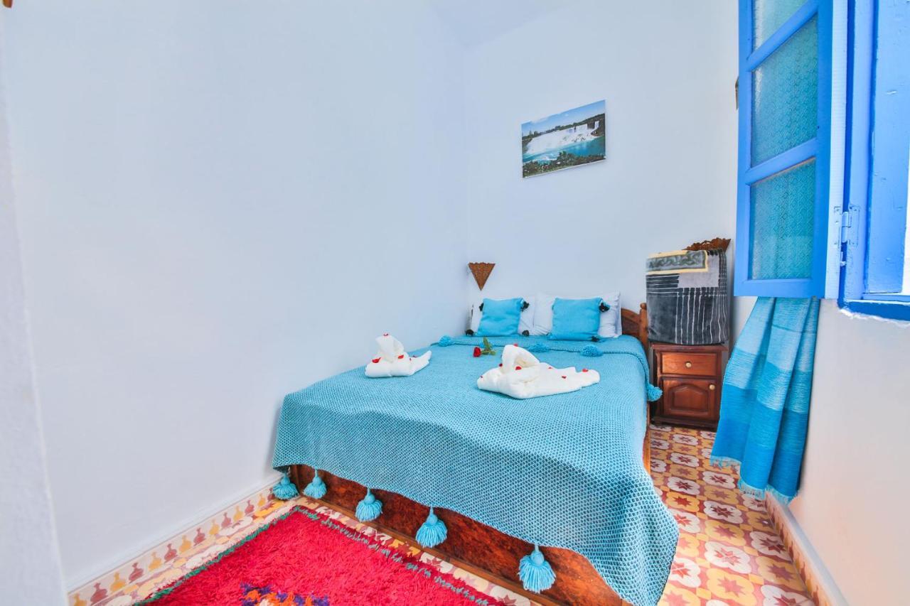 Riad Aylal Szavíra Kültér fotó